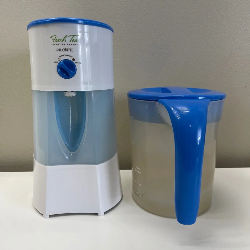 Mr. Coffee Iced Tea Maker TM70 White Blue 3 Quart Pitcher Electric Tea Brewer